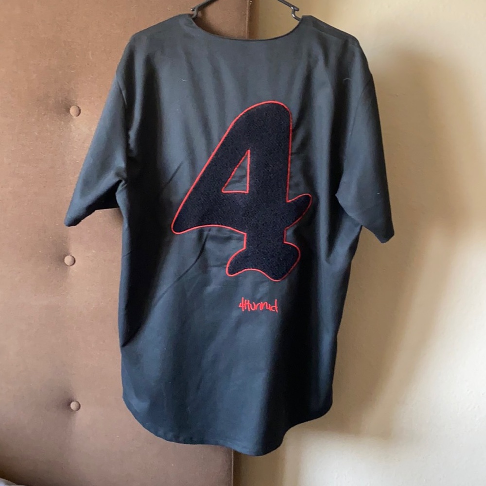 YG “4hunnid” jersey